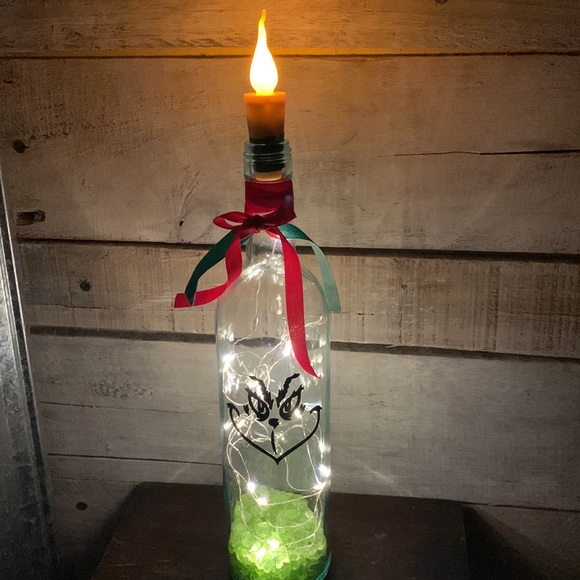 Grinch face candle top wine bottle lantern - Picture 7 of 9